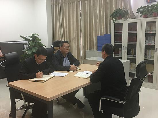 张志杰与李敬轩谈话.jpg