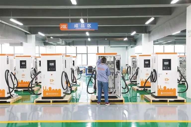 陕西日报整版刊发《来自秦创原一线的调研报告：引领高质量发展的动力源》