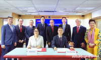杨仁华率团在新加坡招商考察并举办投资合作恳谈会