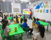 社区课堂 “织网成圈”，让幸福触手可及