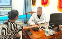 看病不用多跑路！社区里有位“宝藏医生”