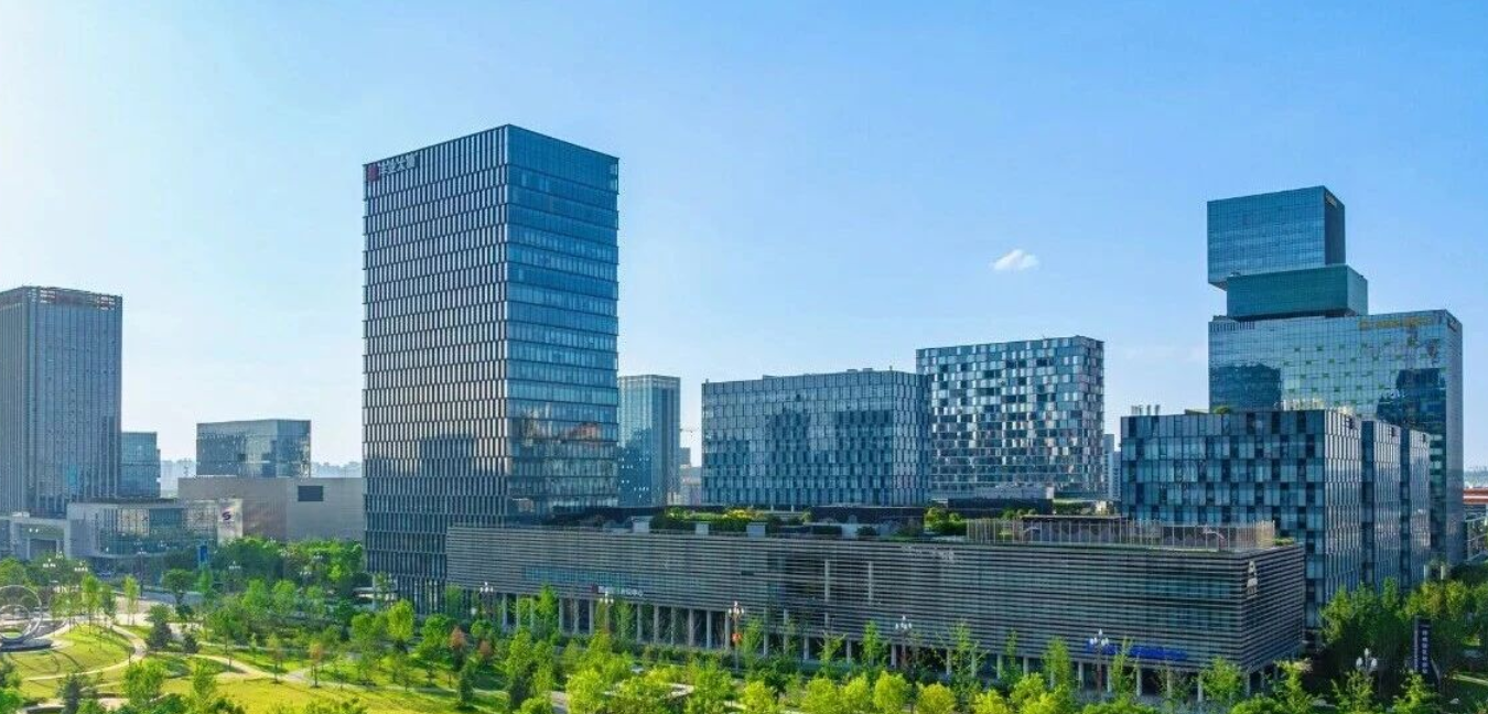 科技日报刊发报道《陕西西咸新区：校地联手共修“四链融合”示范课》