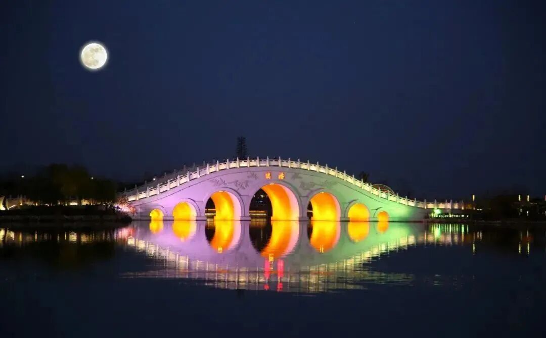 【网络中国节·中秋】刷屏朋友圈的中秋夜景在哪？收好这份赏月清单