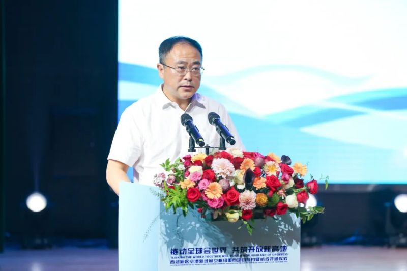 3.东航西北分公司党委书记 张巍.JPG