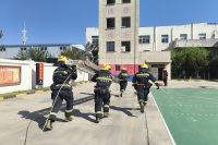 西咸新区消防救援支队沣东新城协调工作组开展多项体技能训练