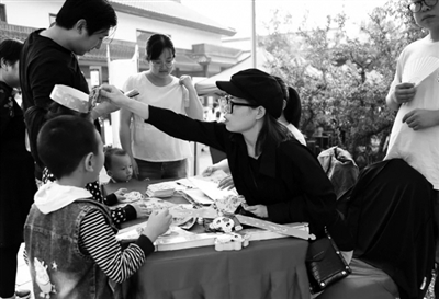 1605556_sqlin_1570627831468_b.jpg