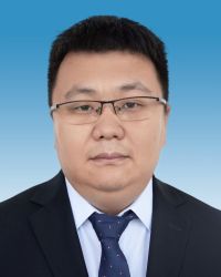 李炜