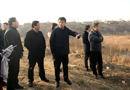 刘宇斌调研辖区土方拉运工作.jpg