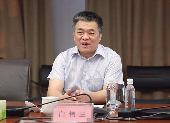 20190819d5jzouzbhr.jpg