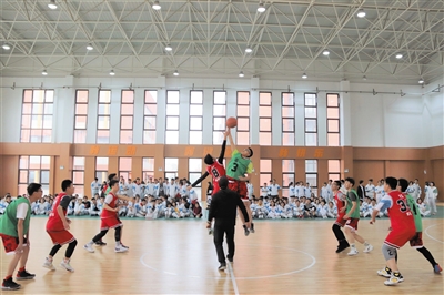 res35_attpic_brief.jpg res35_attpic_brief.jpg