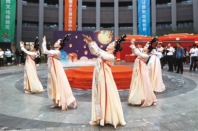 res03_attpic_brief.jpg res03_attpic_brief.jpg