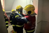 西咸新区消防救援支队兴咸路消防救援站组织开展真烟真火训练