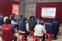 西咸新区消防救援支队能源金贸区大队深入阳光荟商场进行消防安全培训​