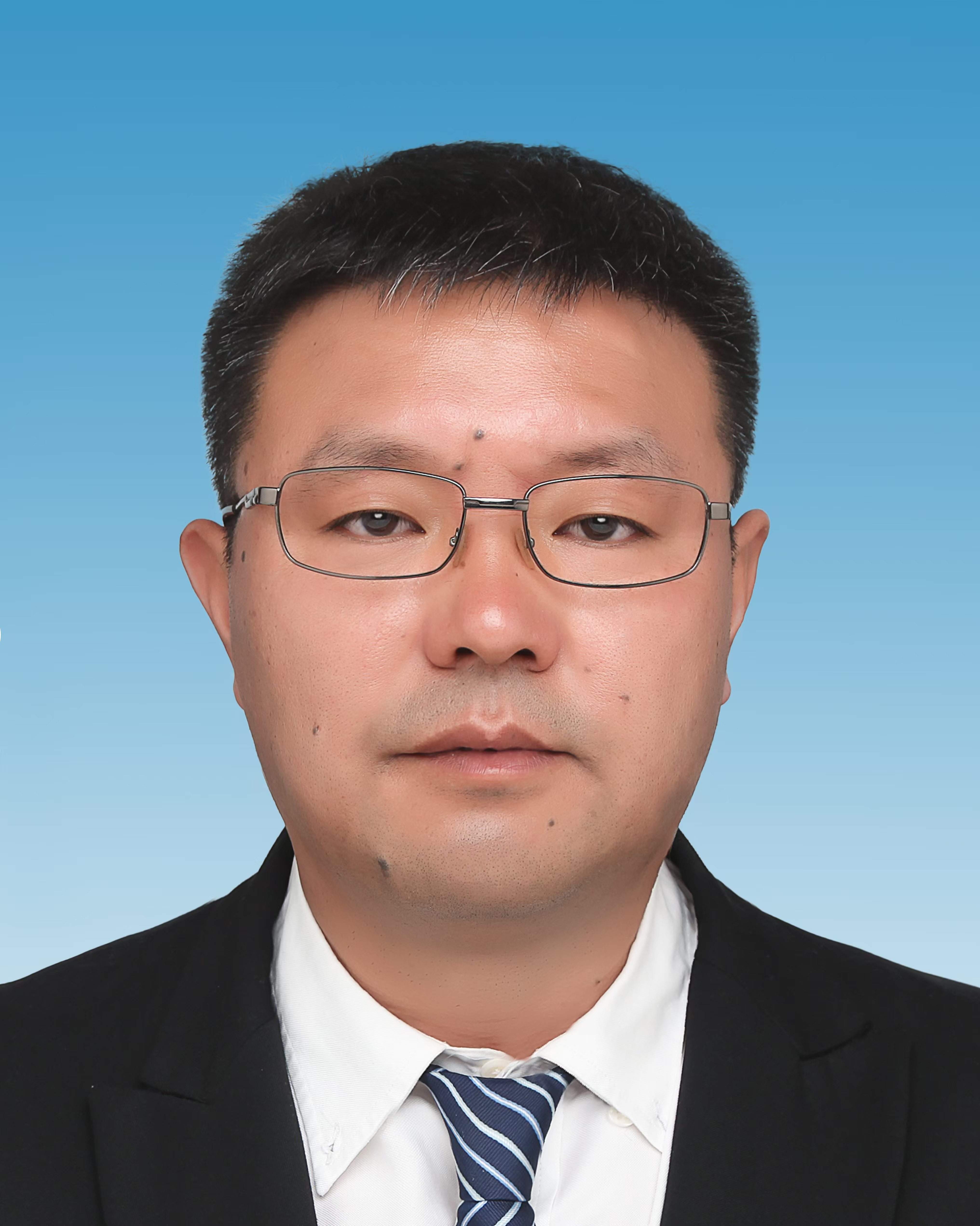 杜兴鹏