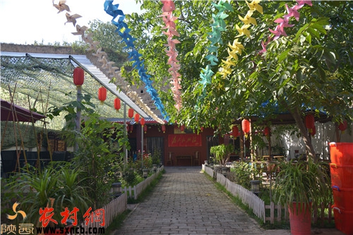 王钊家的窑洞农家乐