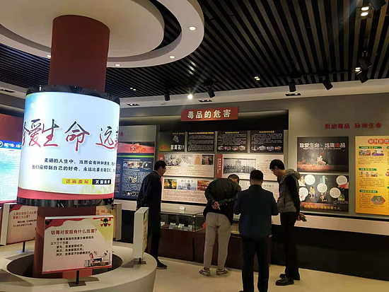 图片2.jpg 图片2.jpg